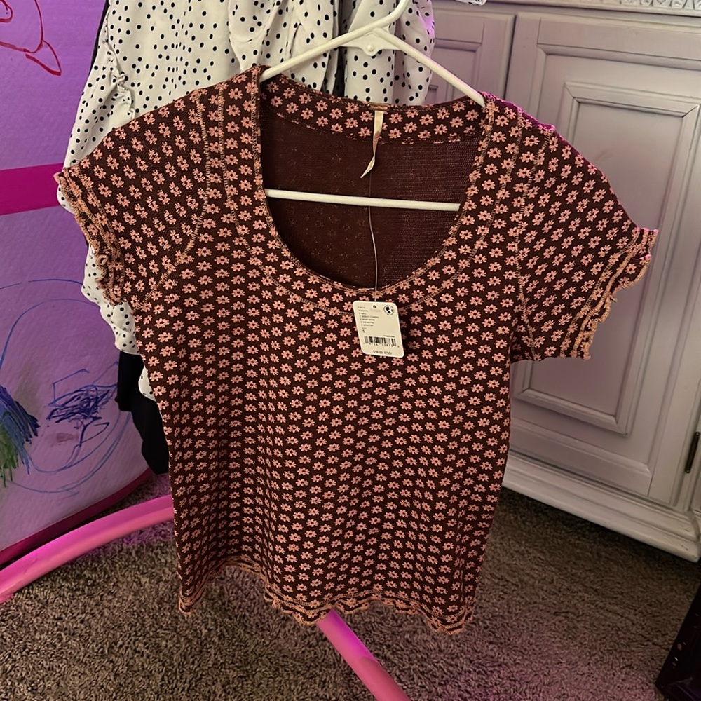 New FREE PEOPLE Garner Tee floral print